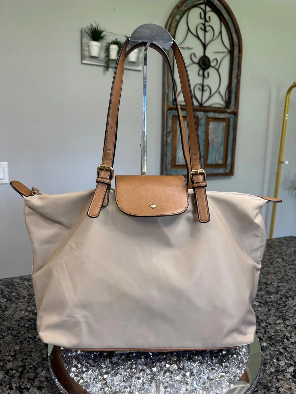Kate & Alex tan nylon Tote with brown Trim - Women’s Shoulder Bag EUC